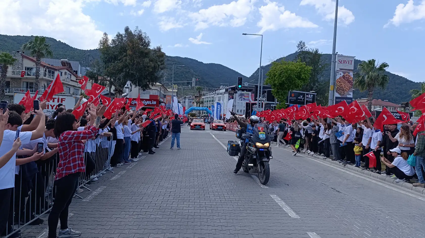 60.Cumhurbaşkanlığı Bisiklet Turu'nun Fethiye-Marmaris Etabı başladı