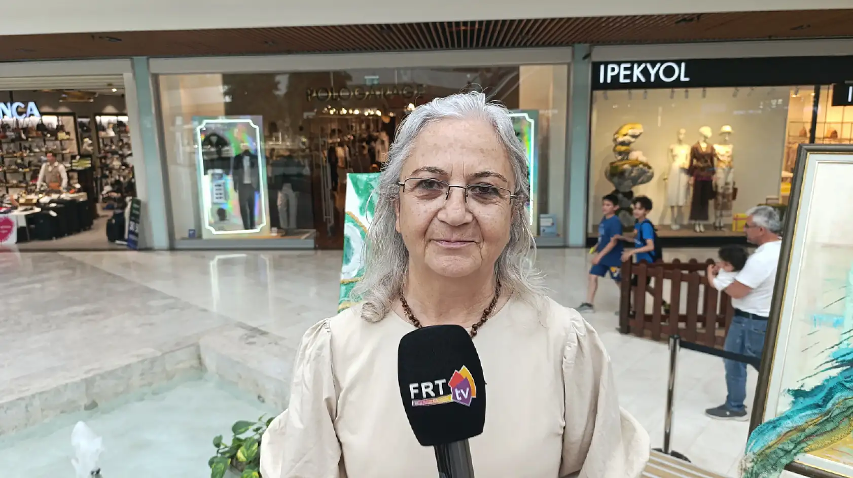 Fethiye'de Anneler Günü'ne Özel Sanat Sergisi: 'Anne Eli Değmiş Gibi'