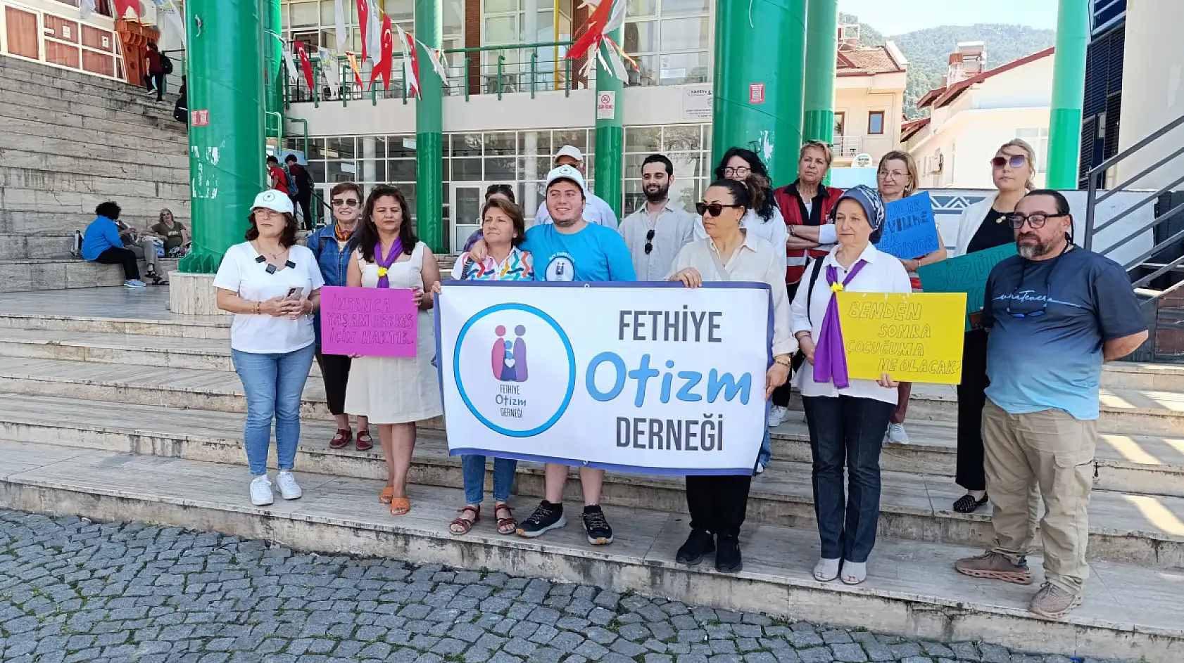 Yüksel, 'Sessizliğin Bedeli Hayattır: Bakım Merkezlerinde Şiddete ve İhmale Son!'