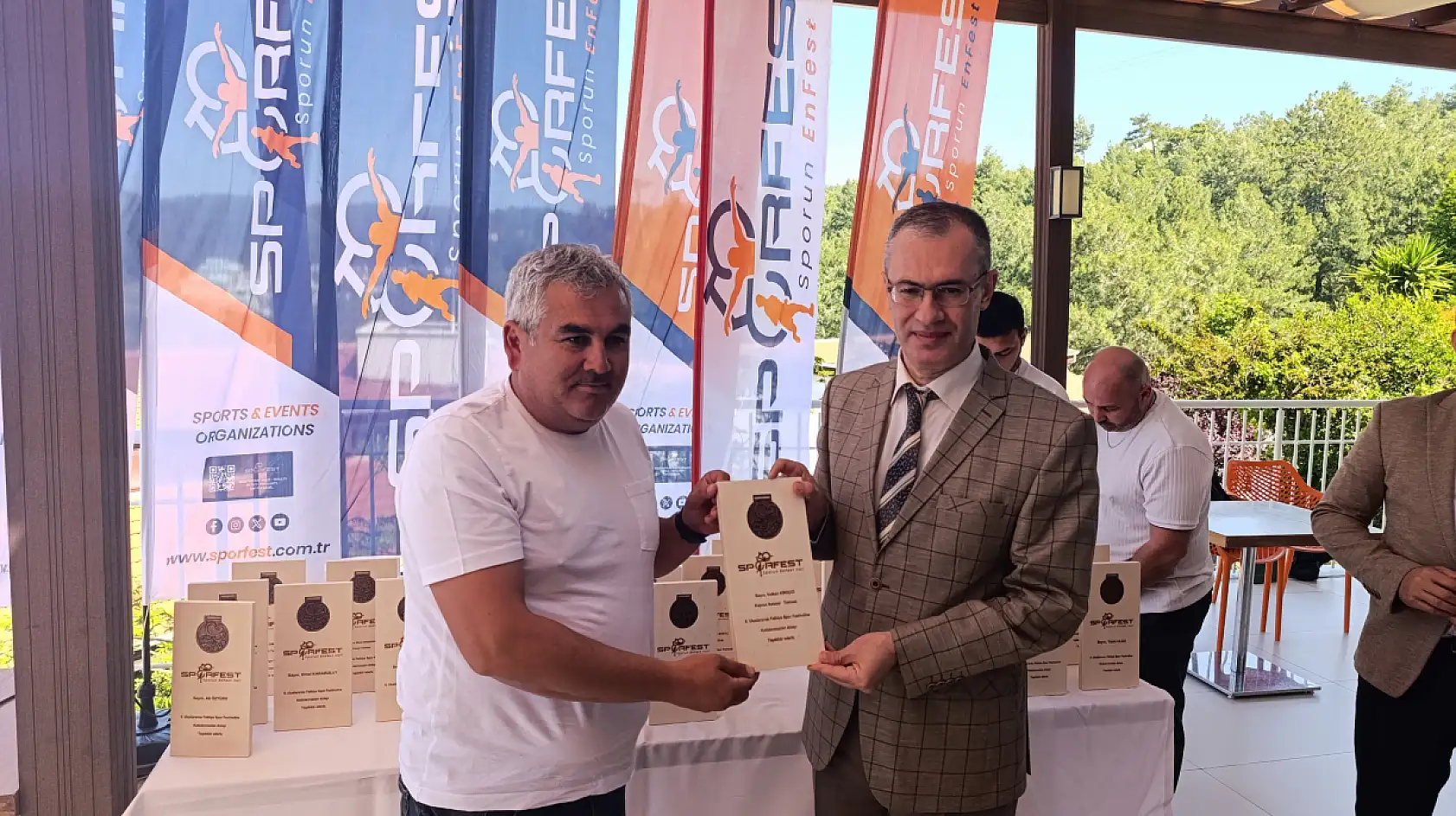 Fethiye'de 5. Uluslararası Fethiye Spor Festivali'nde emeği geçenler kahvaltıda buluştu