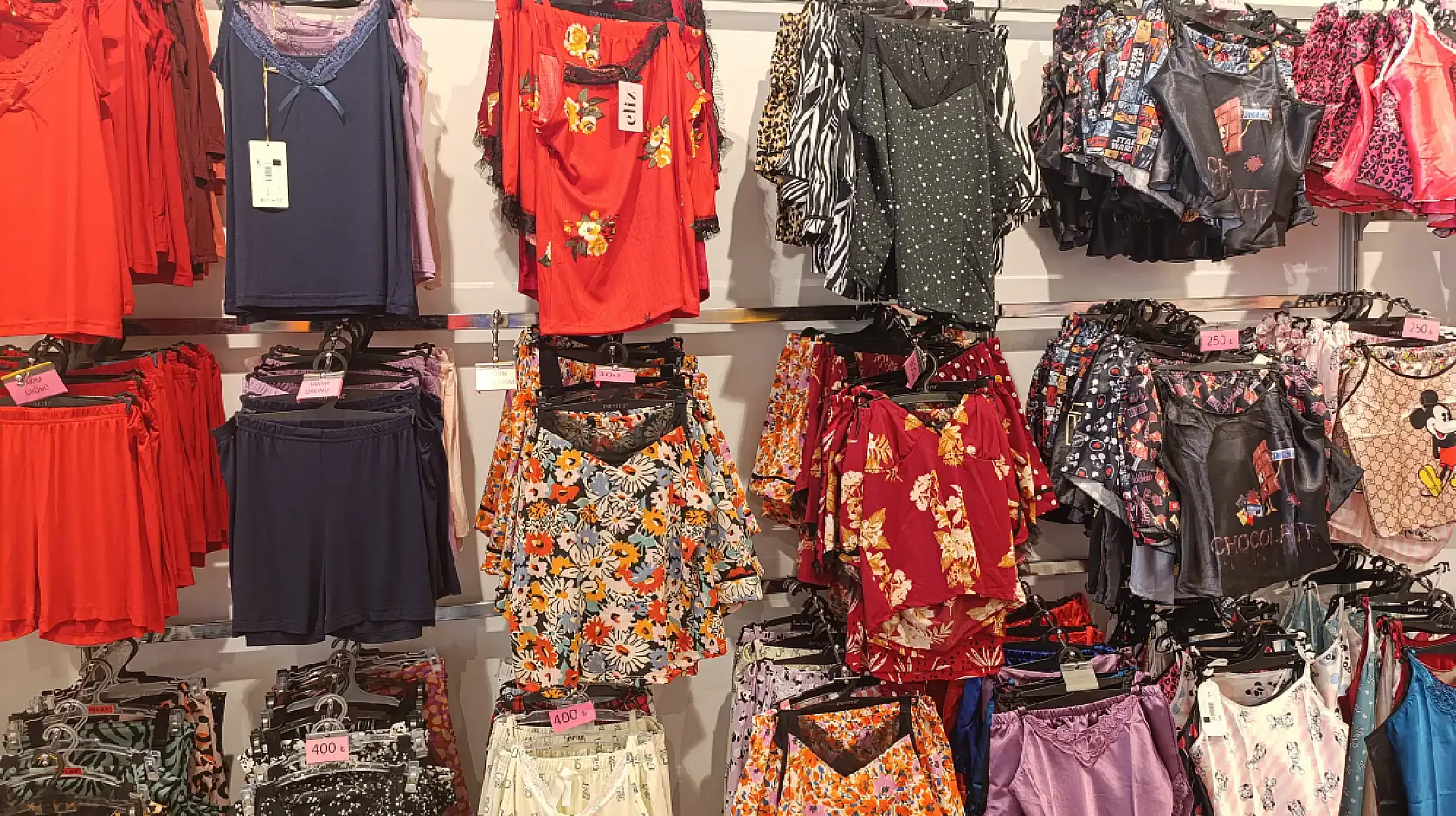 Fethiye'de Giyim Sektöründe Yaz Hareketliliği