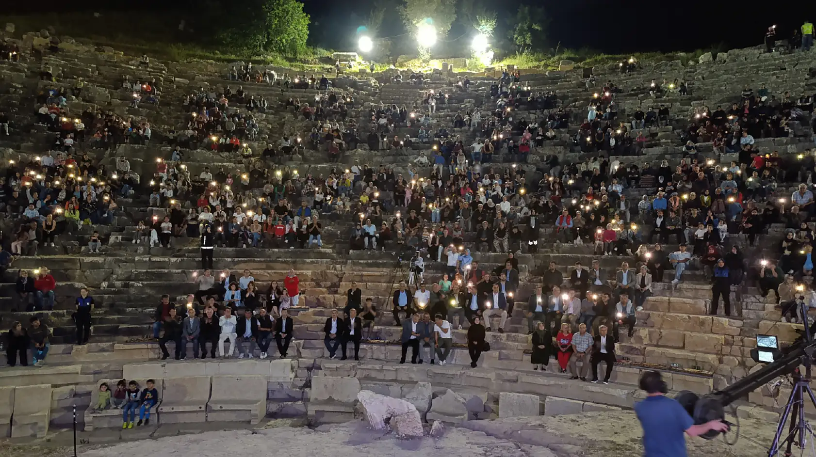 Kumluova Domates Festivali, Ethem Kaya ve Songül Karlı Konseriyle Kutlandı