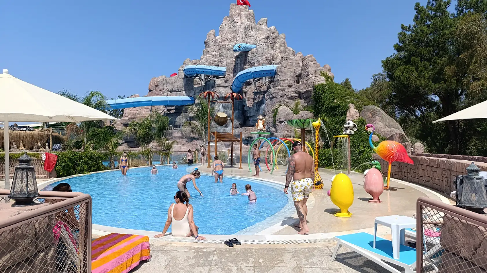 Fethiye'ye Gelen Misafirler Aquapark'a İlgi Gösteriyor
