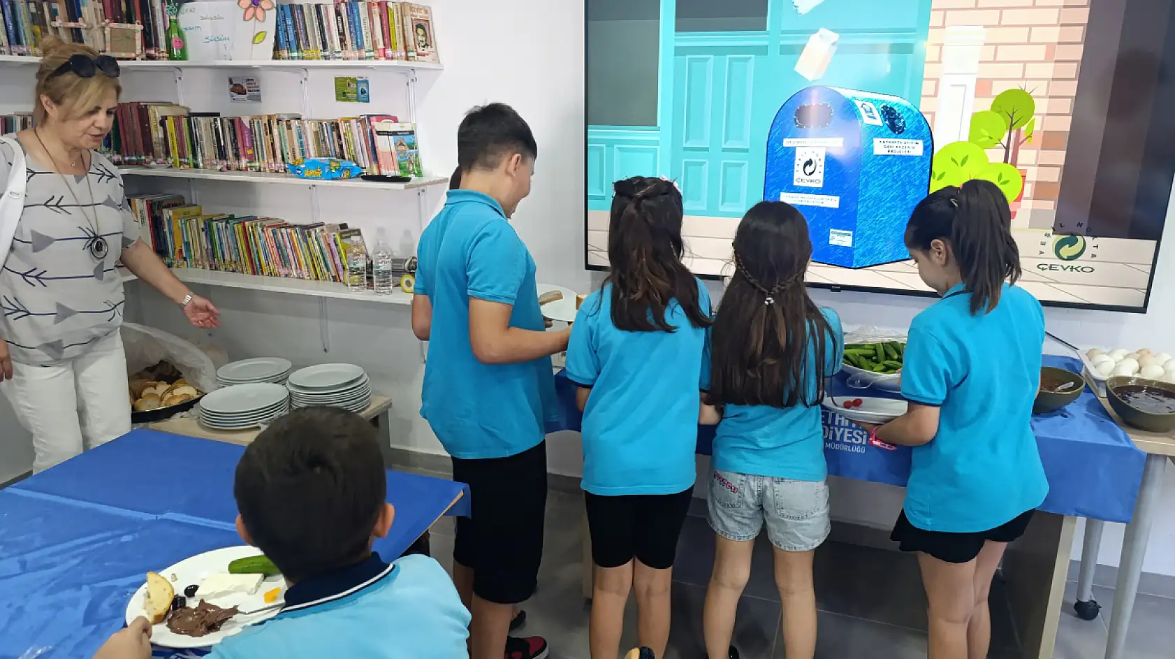 Fethiye'de 'Okullar Arası Atık Pil Toplama Yarışması' sonuçları belli oldu