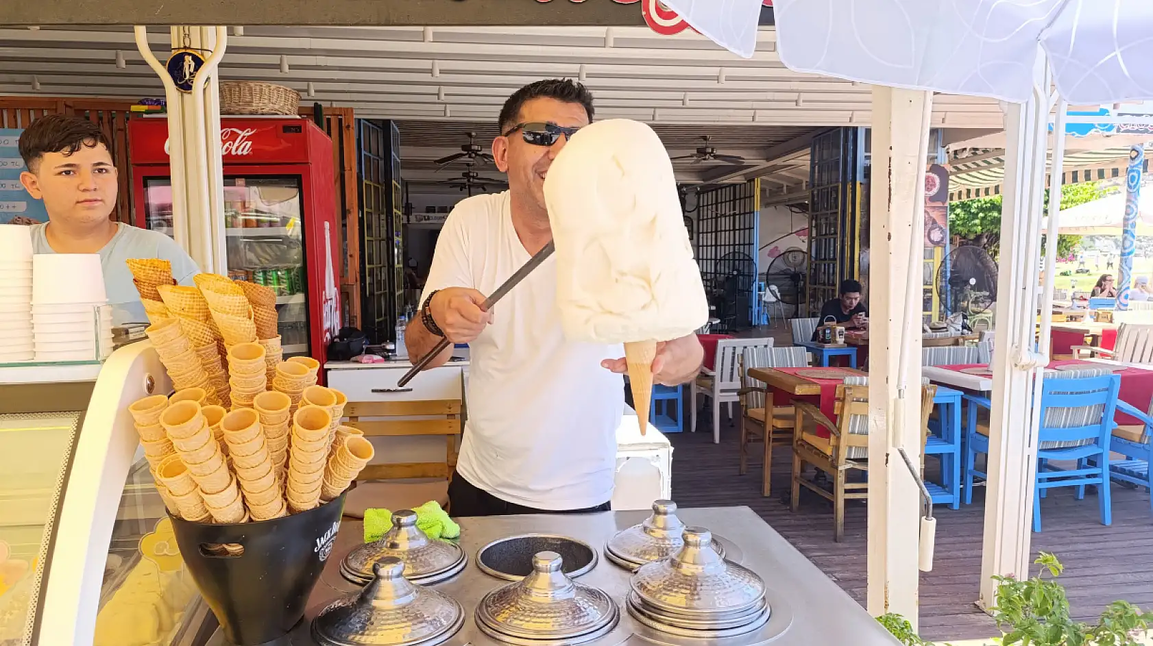 Fethiye'de Dondurmacı Esnafından Sezon Değerlendirmesi: 'Yerliye Umut Bağladık'