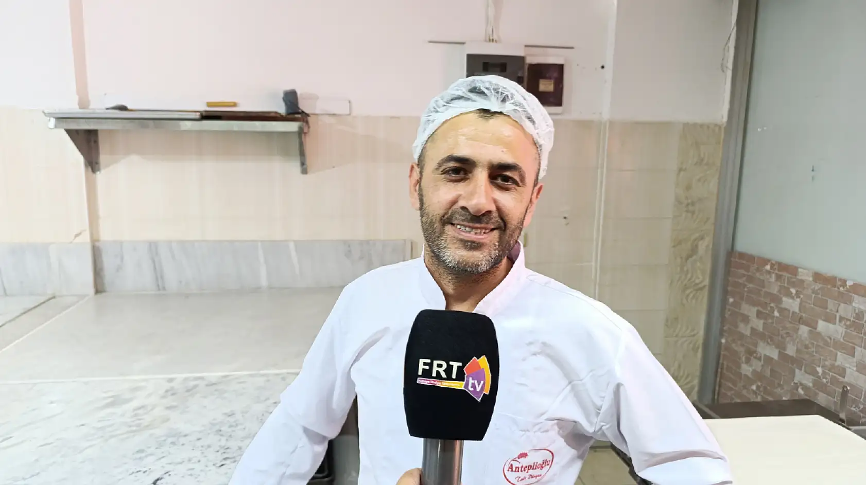 Fethiye'ye Soğuk Baklavayı İlk Getiren Anteplioğlu Tatlı Dünyası Lezzetiyle Fark Yaratıyor!