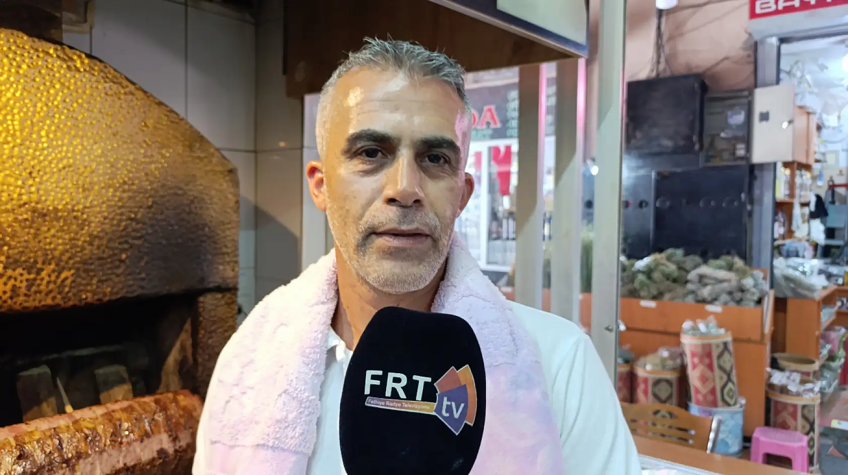 Fethiye'de Döner Ustası Murat Güneş: 'Yatık Dönerin Sırrı Odun Ateşinde'