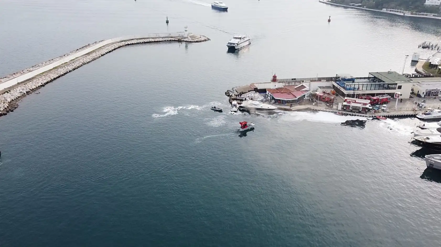 Bodrum'da motoryatta çıkan yangın hasara neden oldu