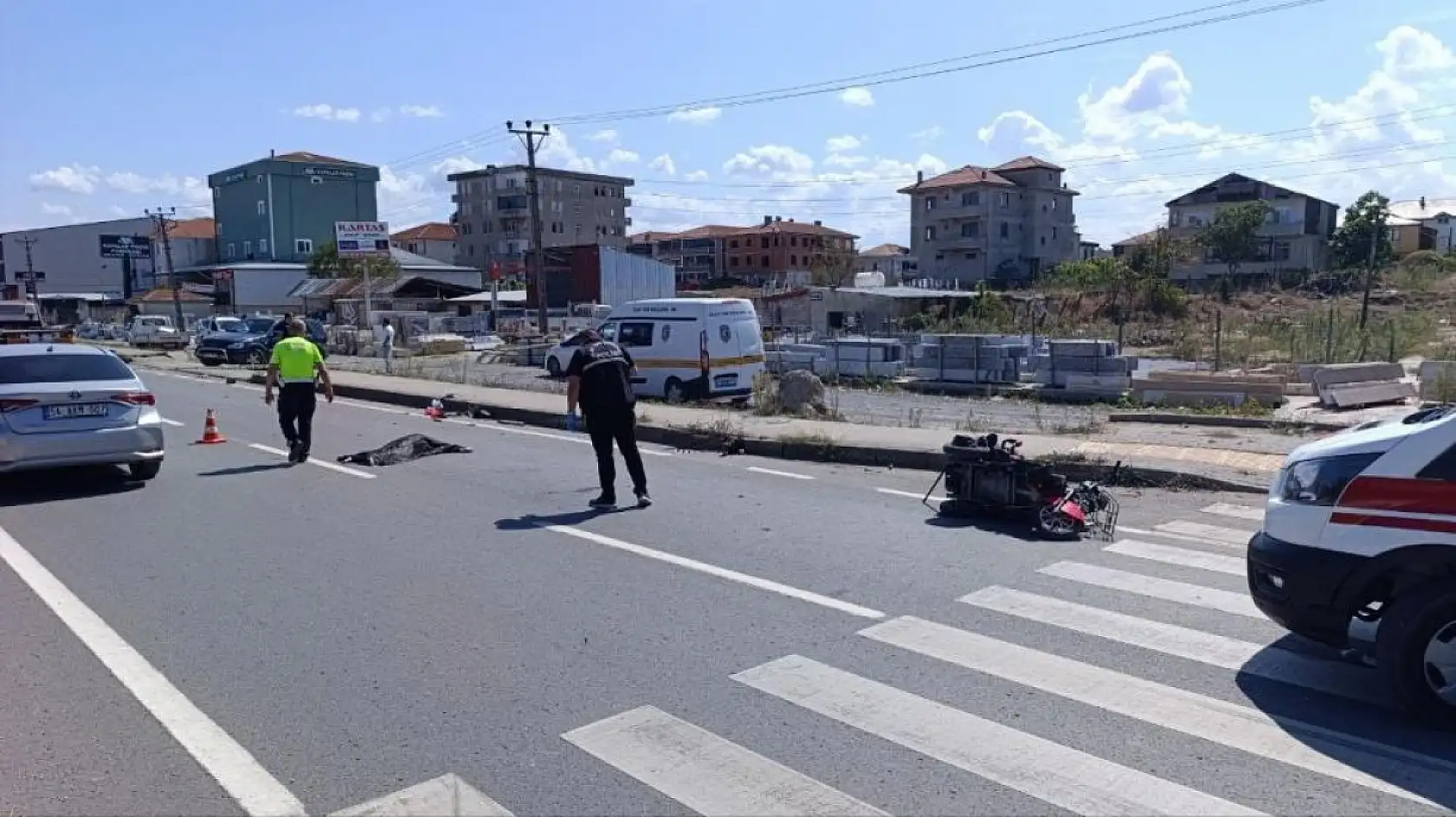 Yaya Geçidinde Faciaya Yol Açan Kaza! Anne Öldü, Kızı Yaralı