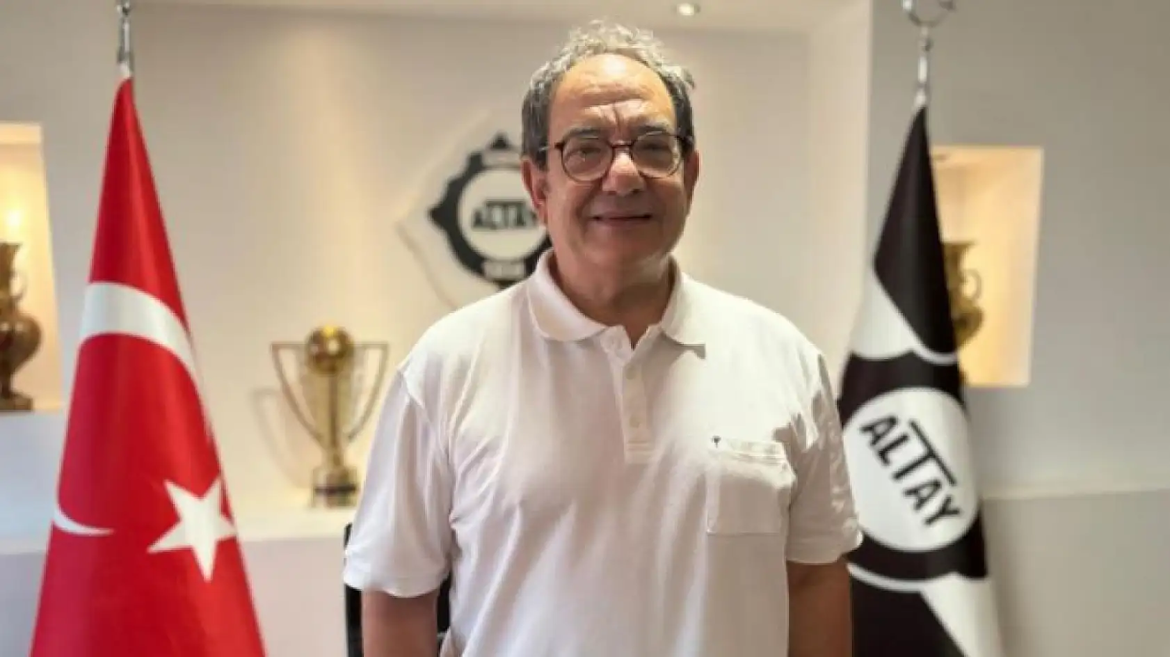 Altay'da Başkan Gürüz Görevi Bırakıyor, Genel Kurul Kararı Alındı