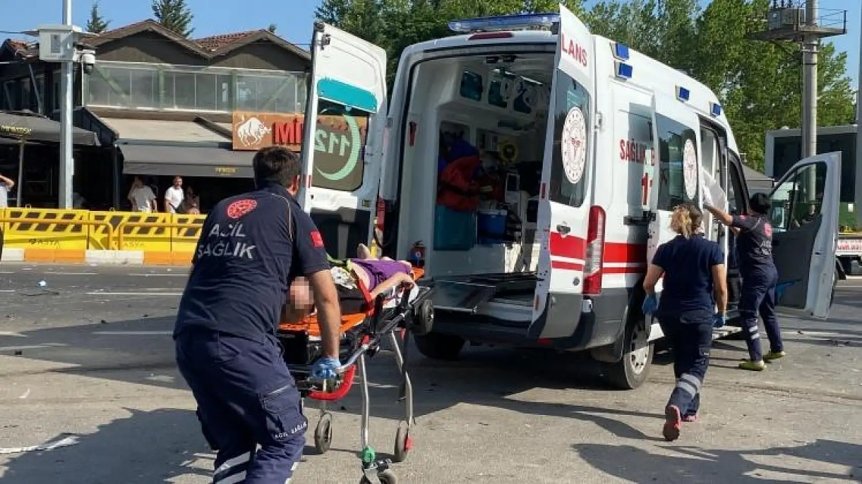 Feci kazada eşi ve 2 kızını kaybeden baba adalet arıyor