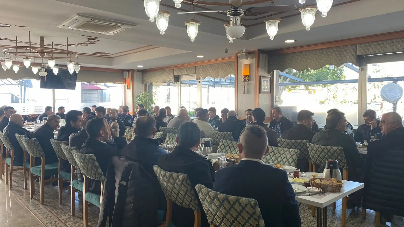 Fethiye'de müteahhitler toplandı, çözüm için komisyon kuruldu