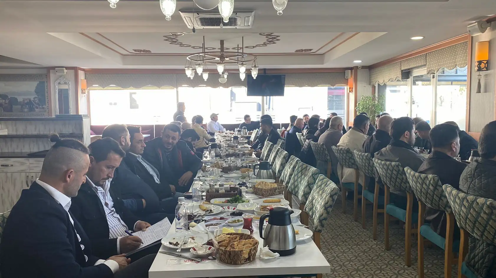 Fethiye'de müteahhitler toplandı, çözüm için komisyon kuruldu