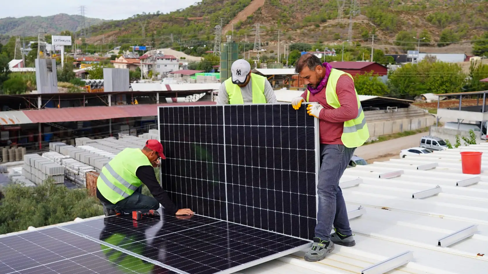 MUSKİ, Fethiye ve Bodrum'da Güneş Enerjisi Santralleri Kurulumuna Başladı
