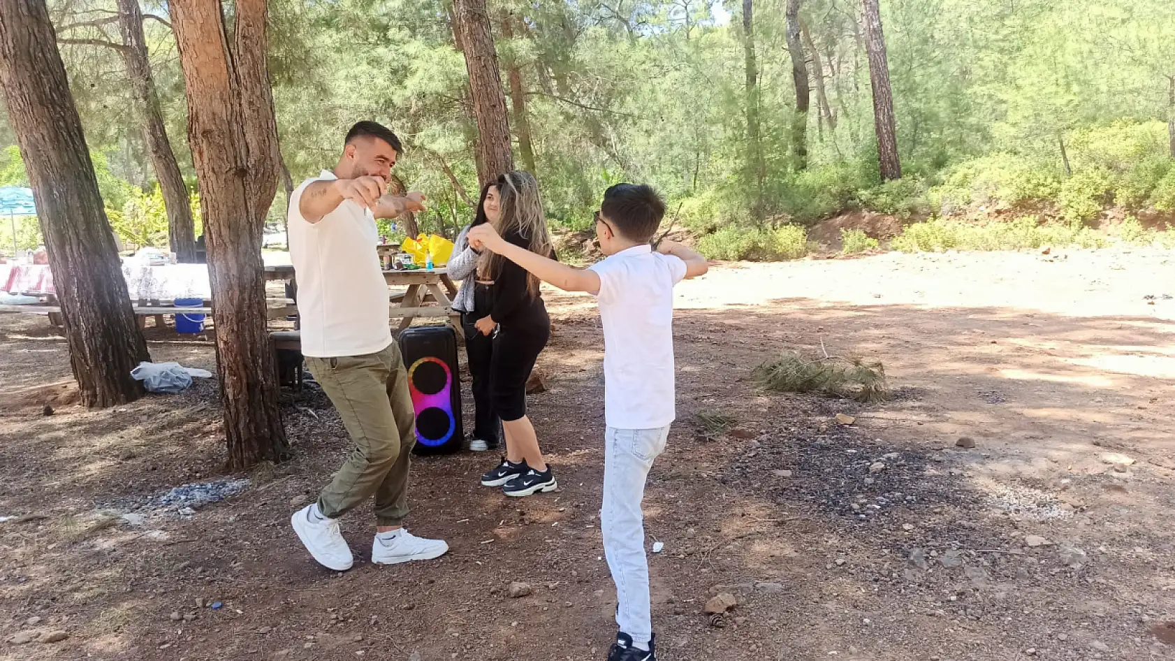 Fethiye Aksazlar Koyu'nda geleneksel 'Hıdırellez' kutlaması