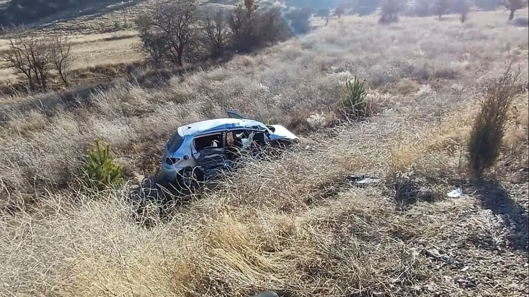 Burdur- Fethiye karayolunda 3 araç çarpıştı, 1 ölü, 5 ağır yaralı