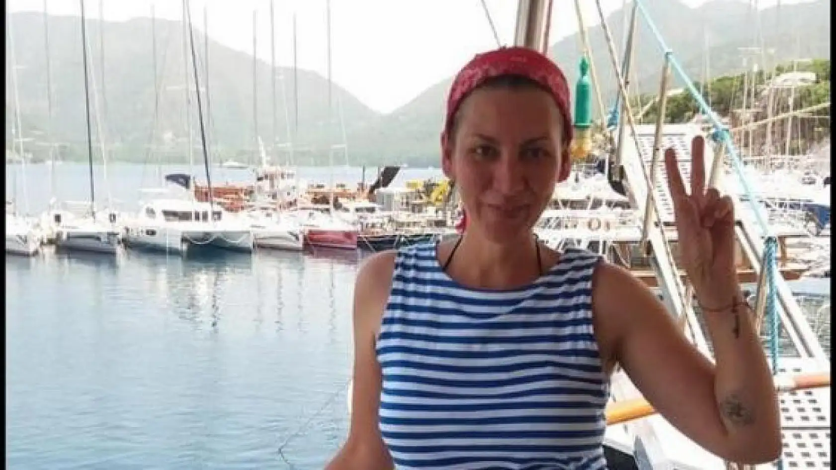 Kaldığı apart odasında ölü bulundu