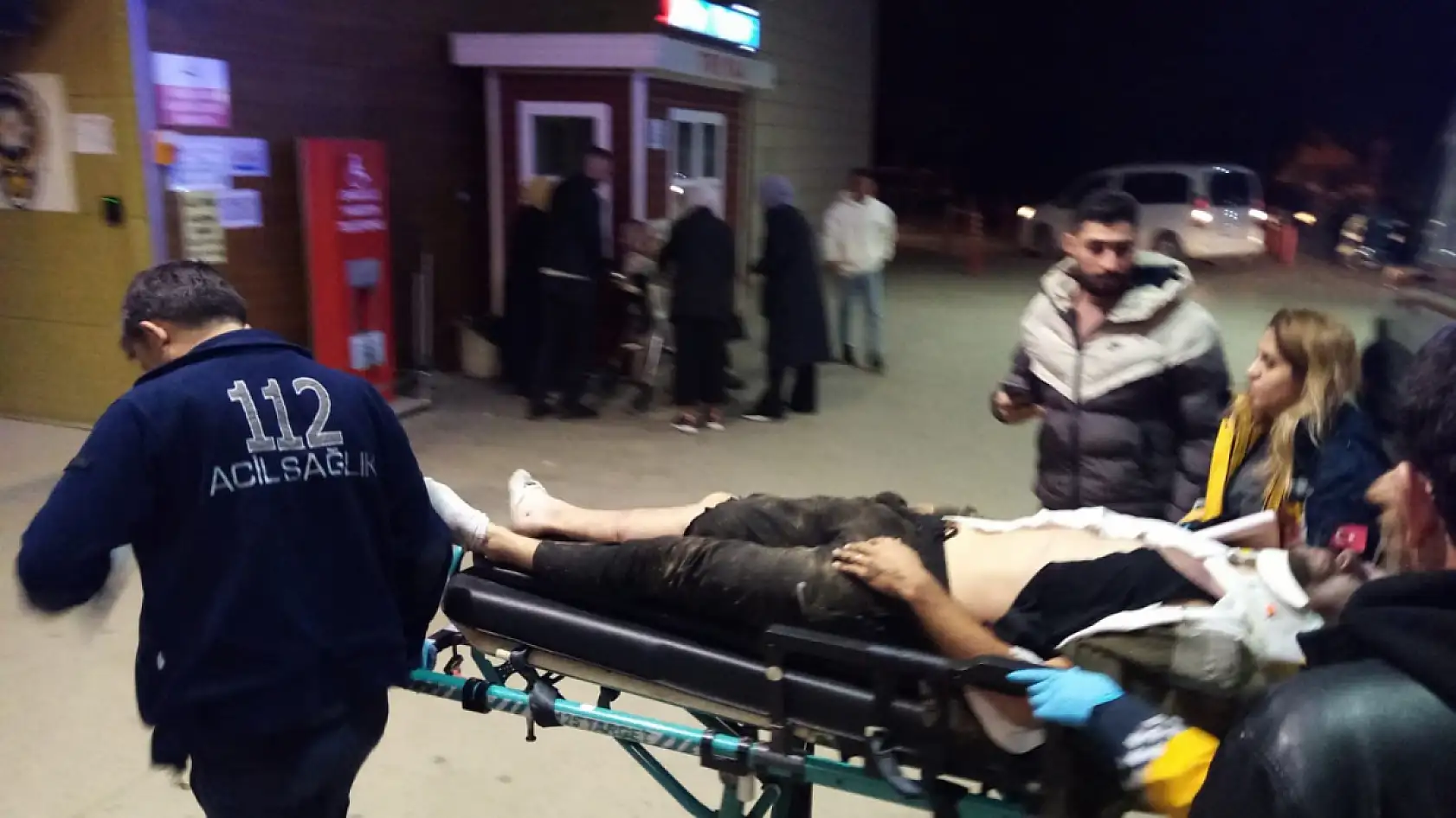 Kaza Yaptı, İkinci Araç Ezdi: Ağır Yaralı Sürücü Hastanede