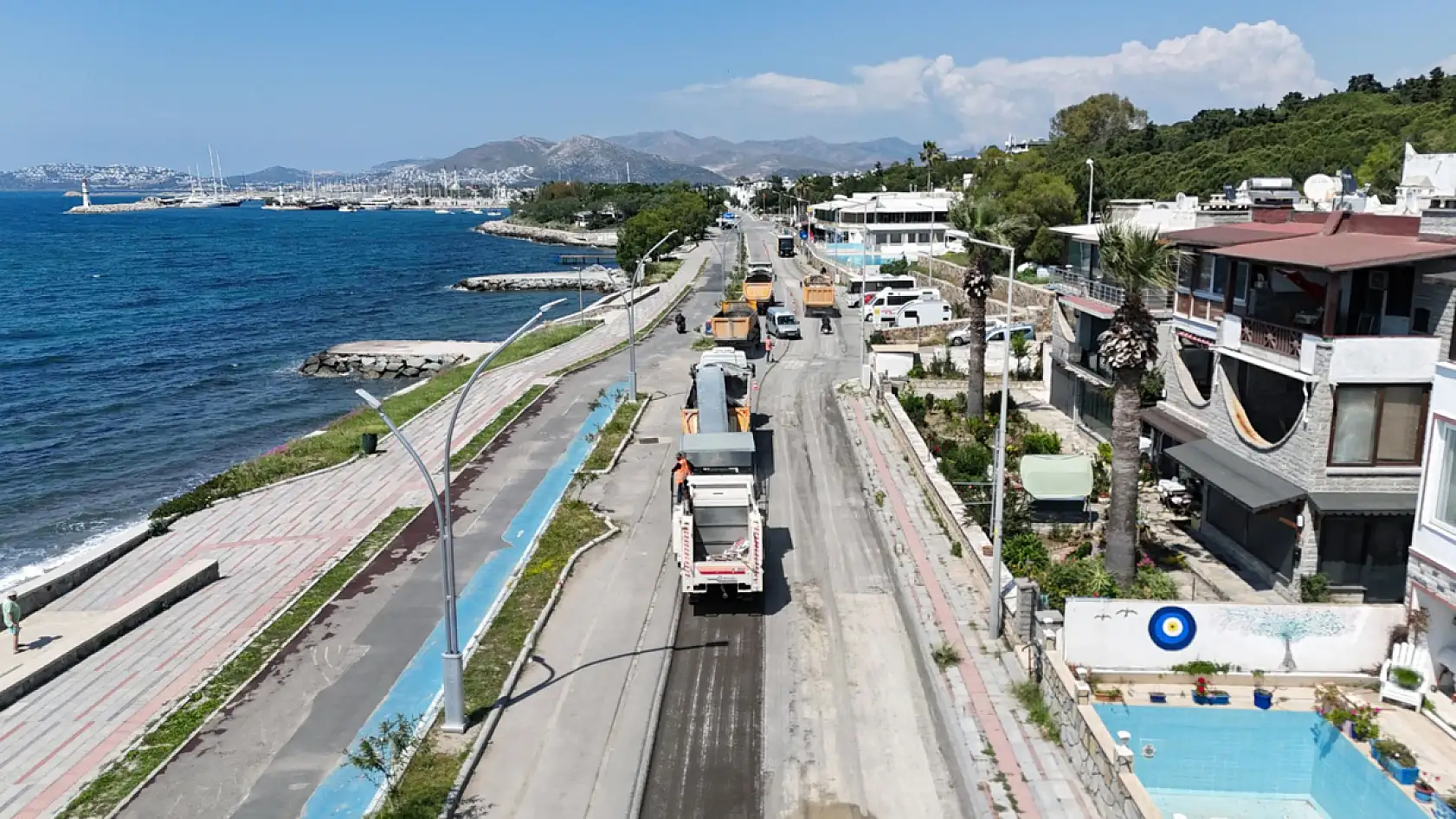 Bodrum Turgutreis' in yolları yenileniyor