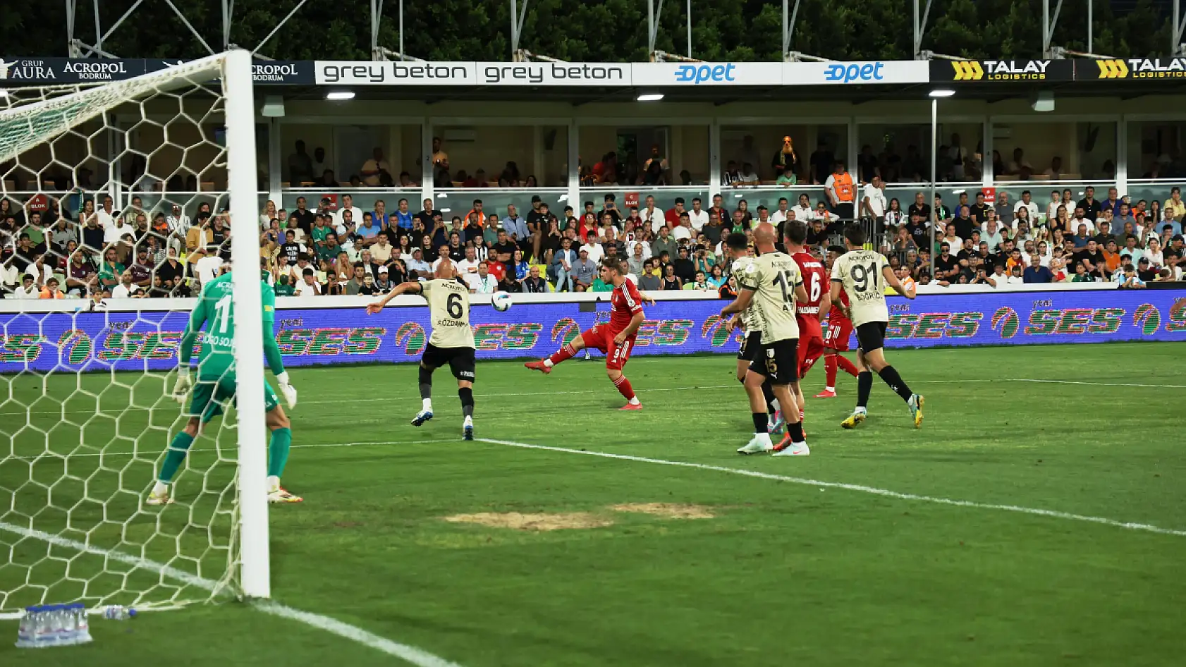 Trendyol Süper Lig: Bodrum FK: 0 - Beşiktaş: 4