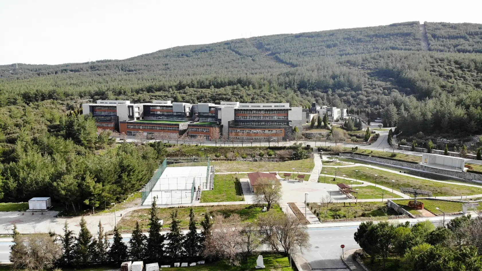 MSKÜ mühendislik fakültesi, uluslararası akreditasyon güvencesini yeniledi
