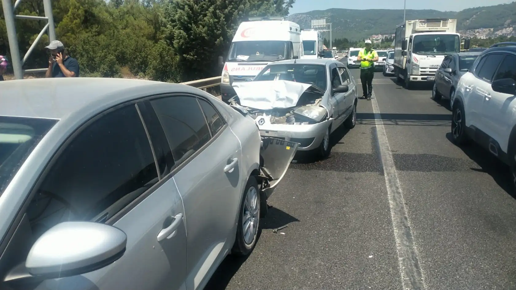 Menteşe'de trafik kazası: 3 yaralı