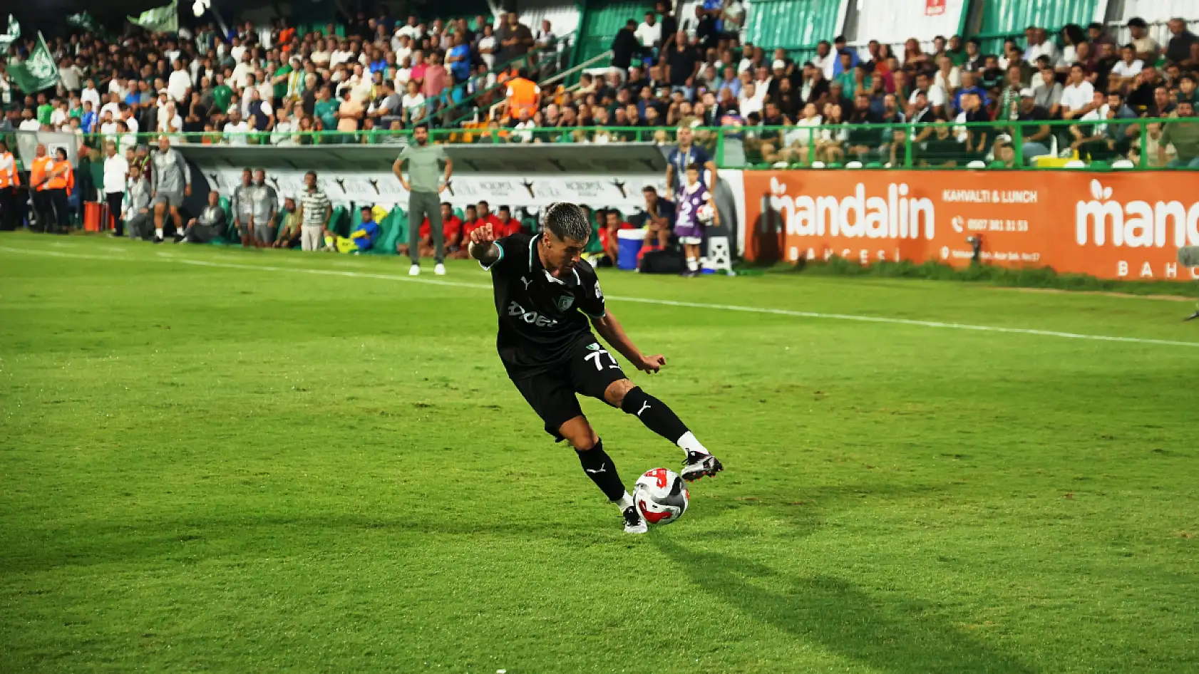 Trendyol 1. Lig'in 7. haftasında Bodrum FK, sahasında Vanspor FK'yı 2-0 mağlup etti