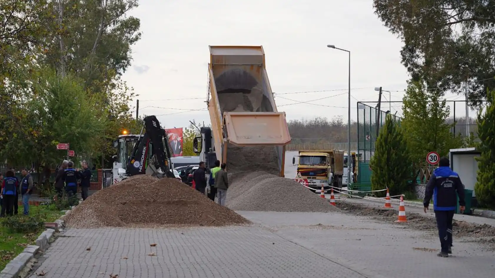 MUSKİ Köyceğiz merkezindeki içme suyu hatlarını yeniliyor