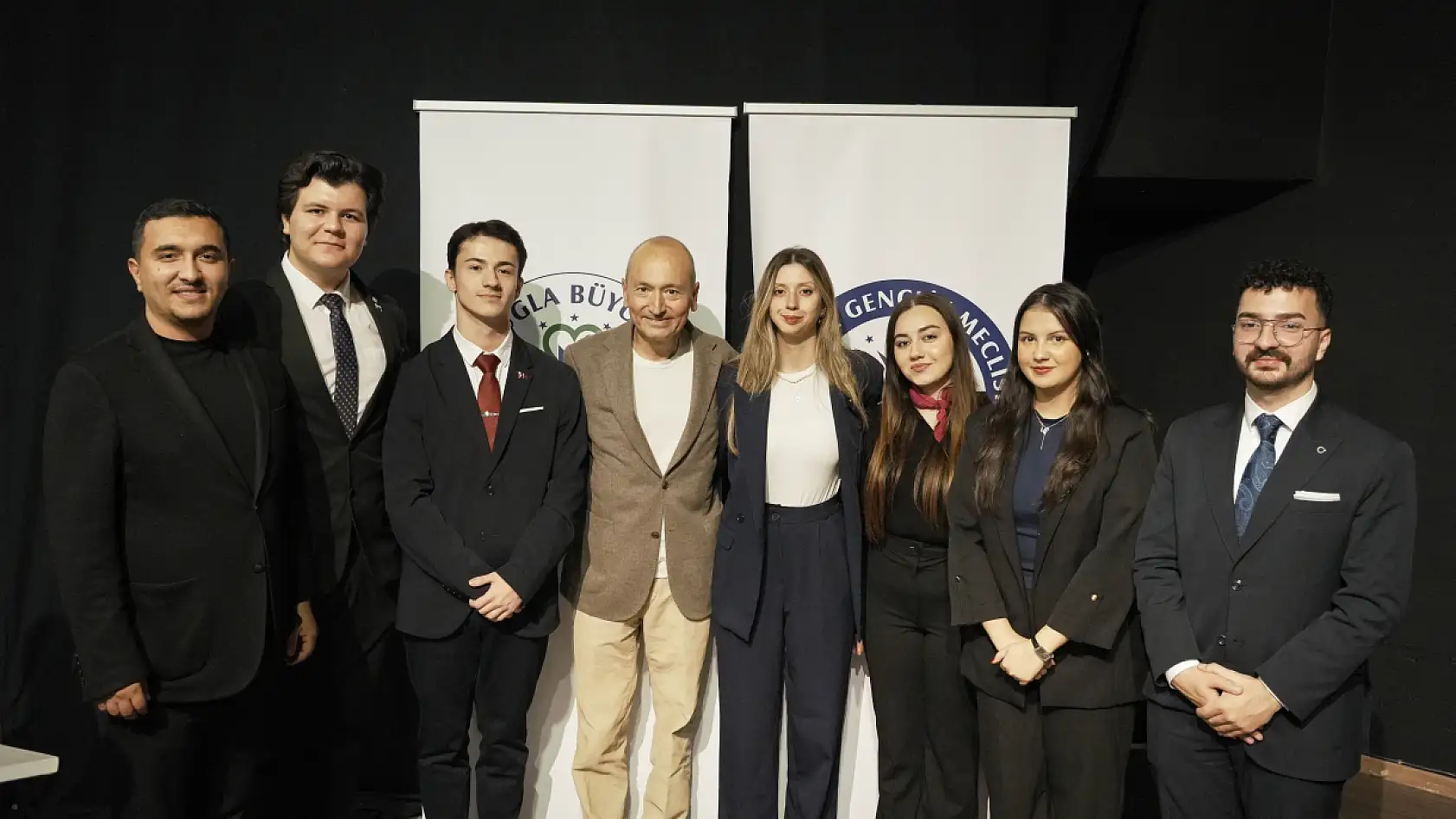 Fransa Muğla Fahri Konsolosu Berber gençlerle buluştu