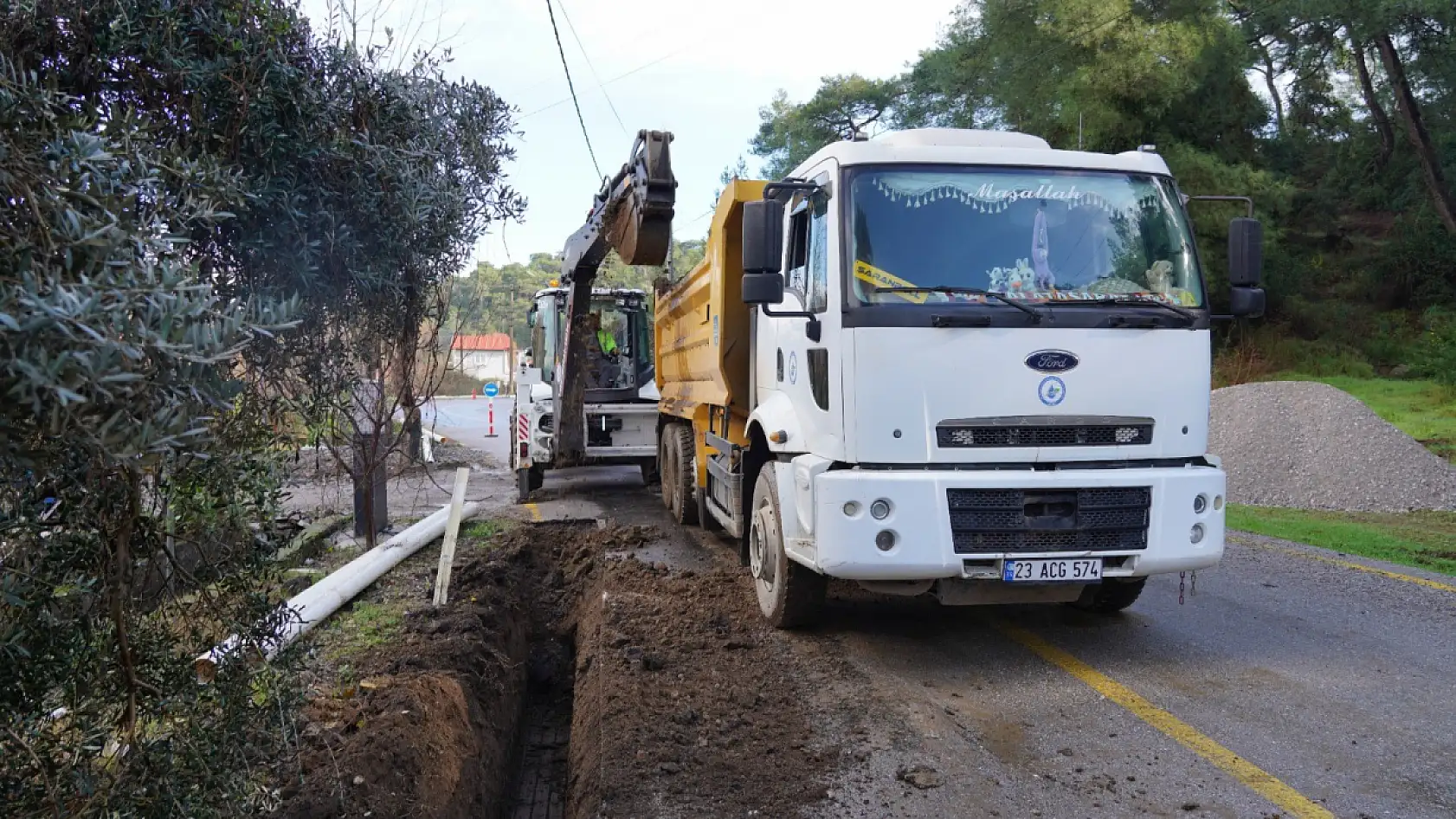 Ortaca Tepearası Mahallesi'ndeki içme suyu hattı yenileniyor