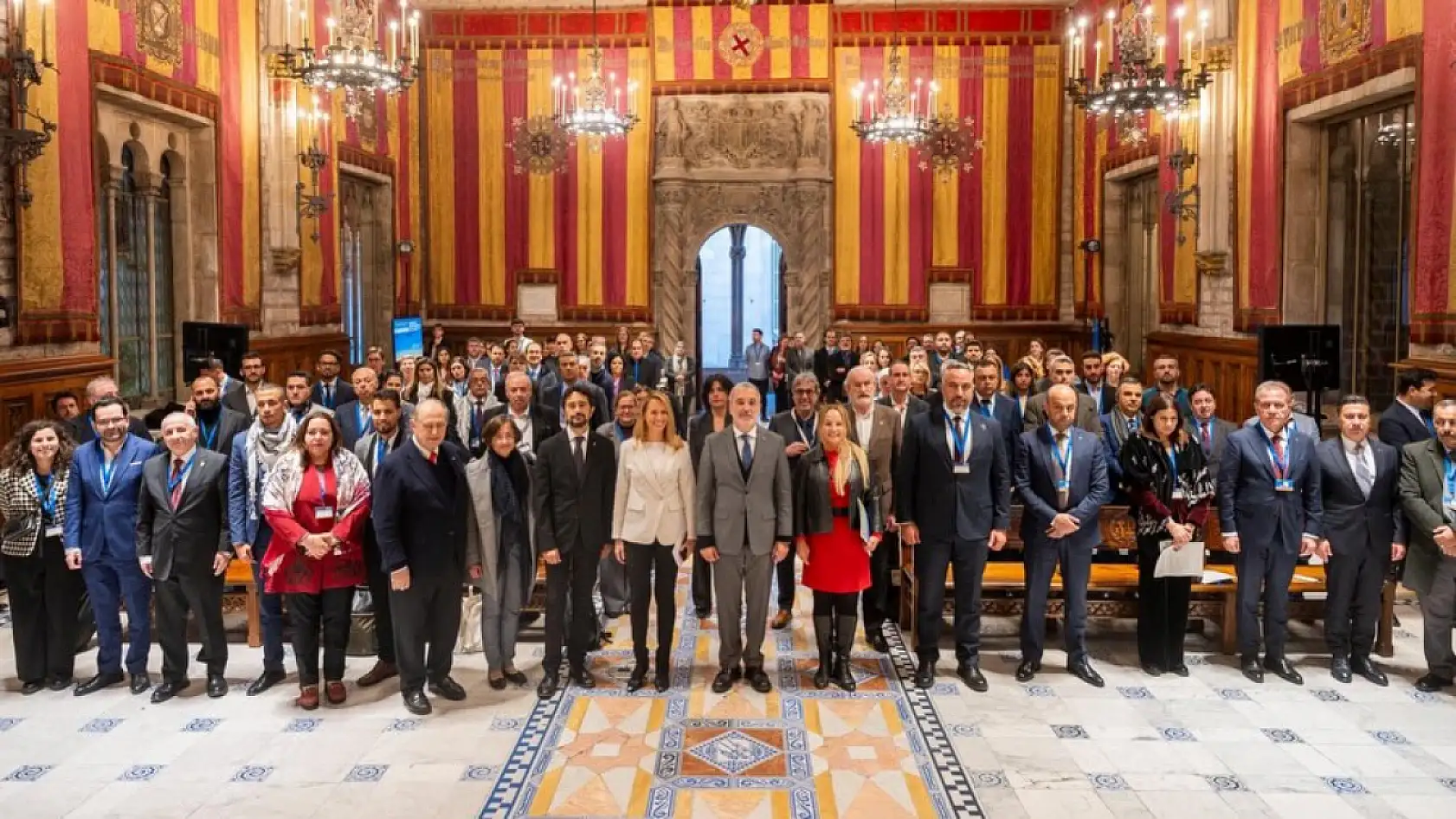 Başkan Aras'tan Barselona'da Akdeniz İçin Önemli Açıklamalar