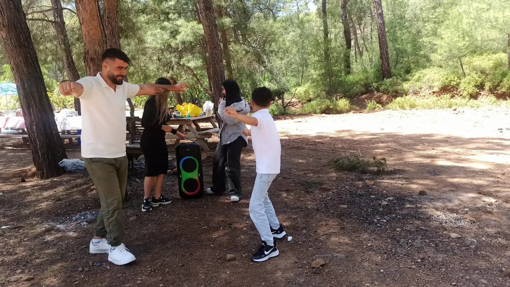 Fethiye Aksazlar Koyu'nda geleneksel 'Hıdırellez' kutlaması