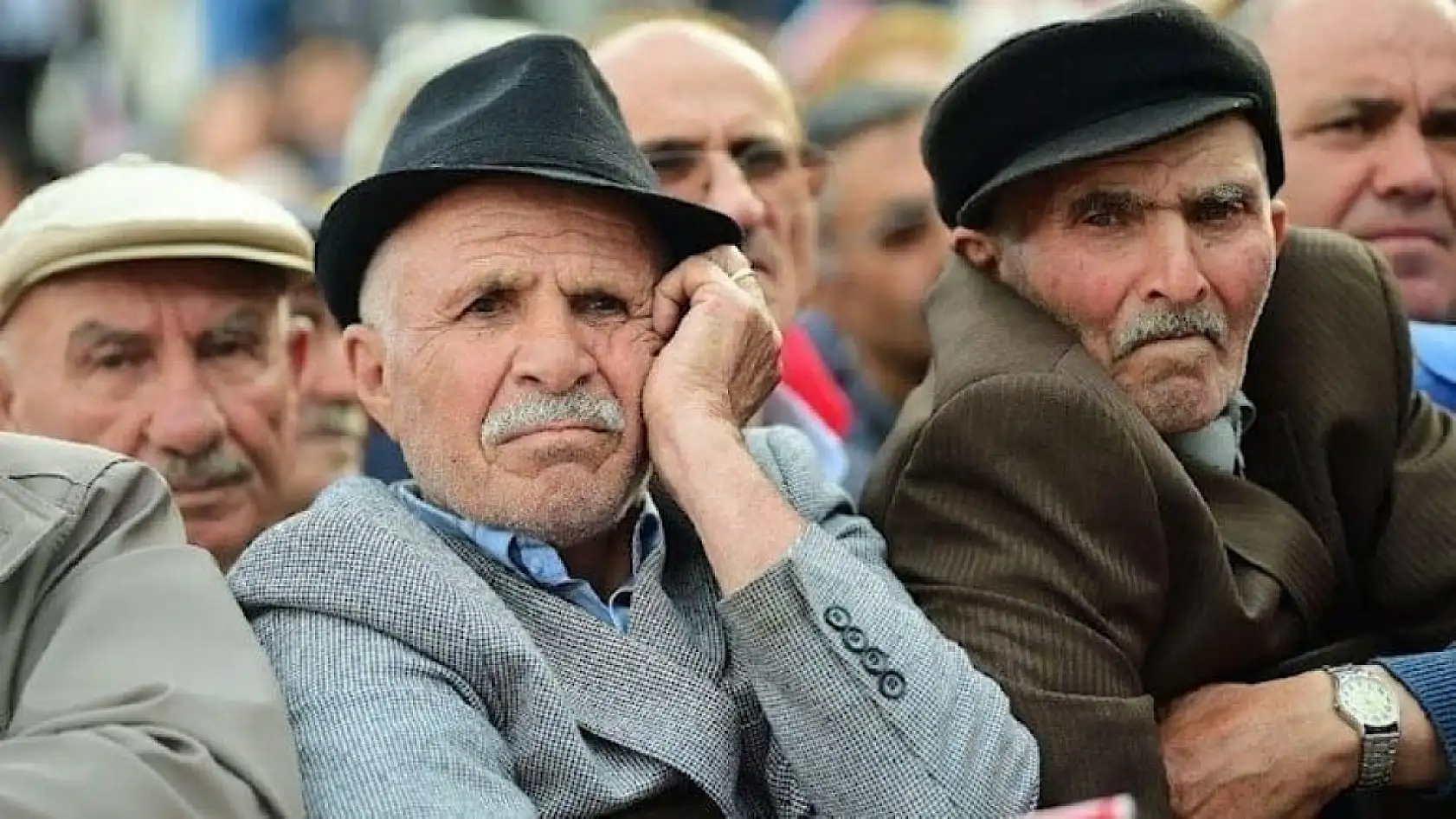 Bakan sinyal verdi, 1 milyon emekliyi ilgilendiren yeni düzenleme