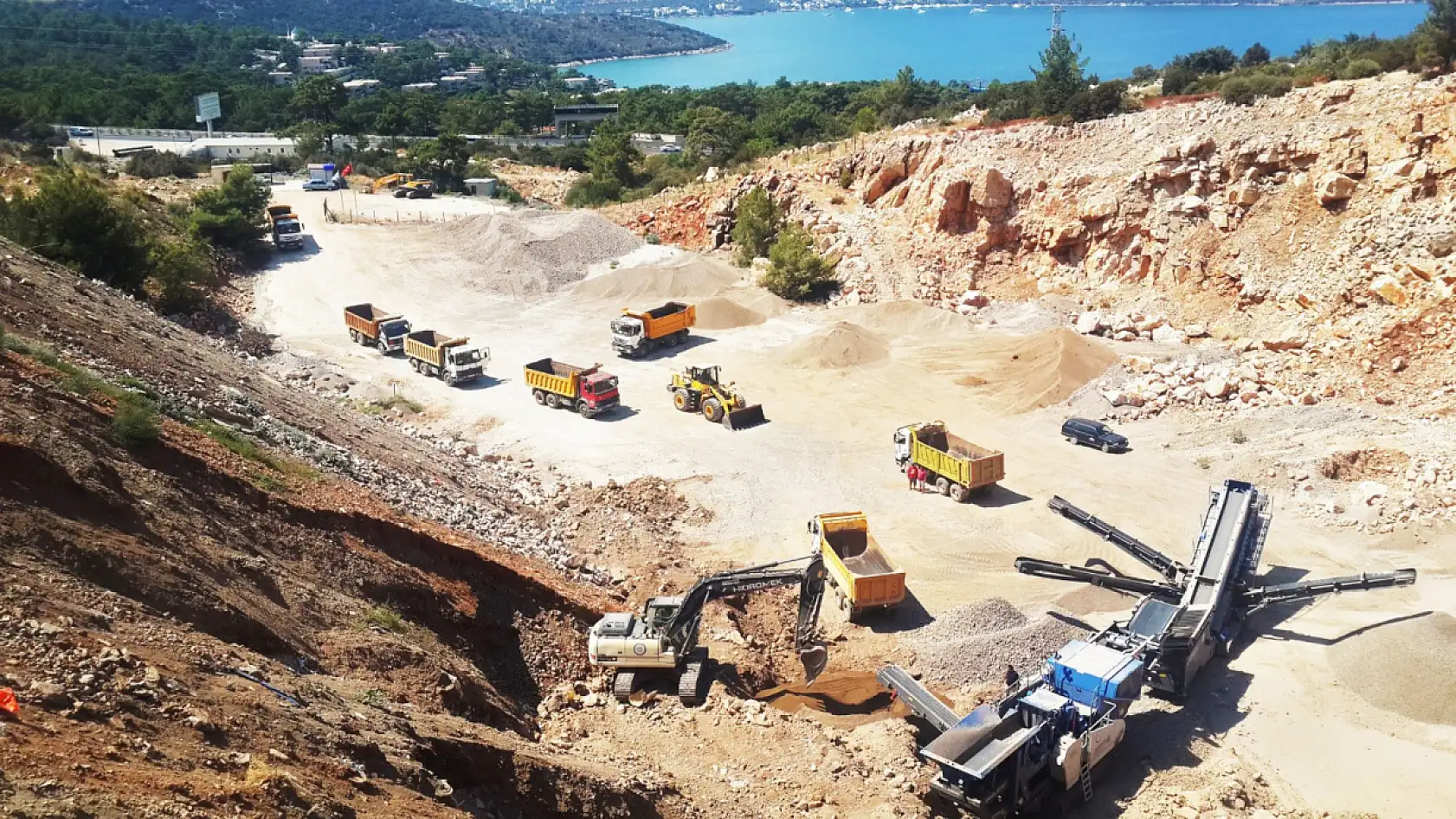 Büyükşehirden Hafriyat Kamyonlarına Uydu Takibi