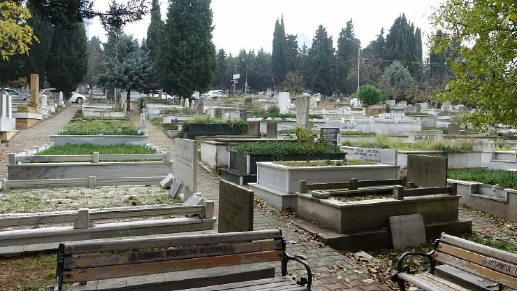 Fethiye'de mezar fiyatları dudak uçuklattı