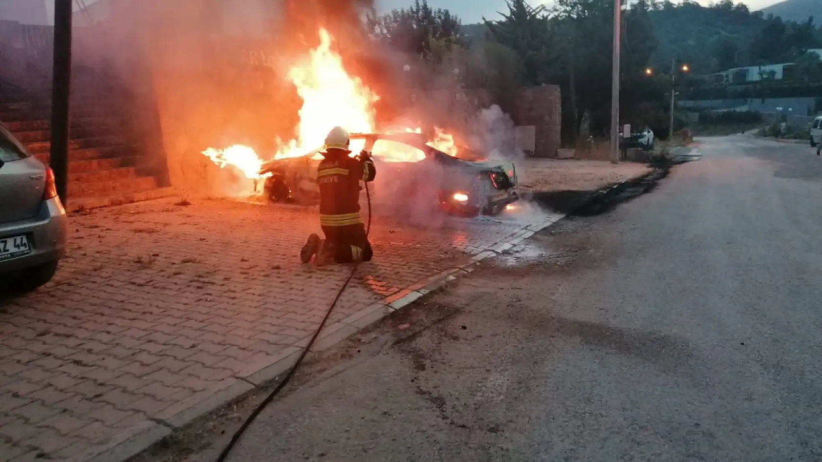 Muğla Büyükşehir İtfaiyesi'nden Bayram Uyarısı: Yangın ve Kaza Riskine Dikkat!