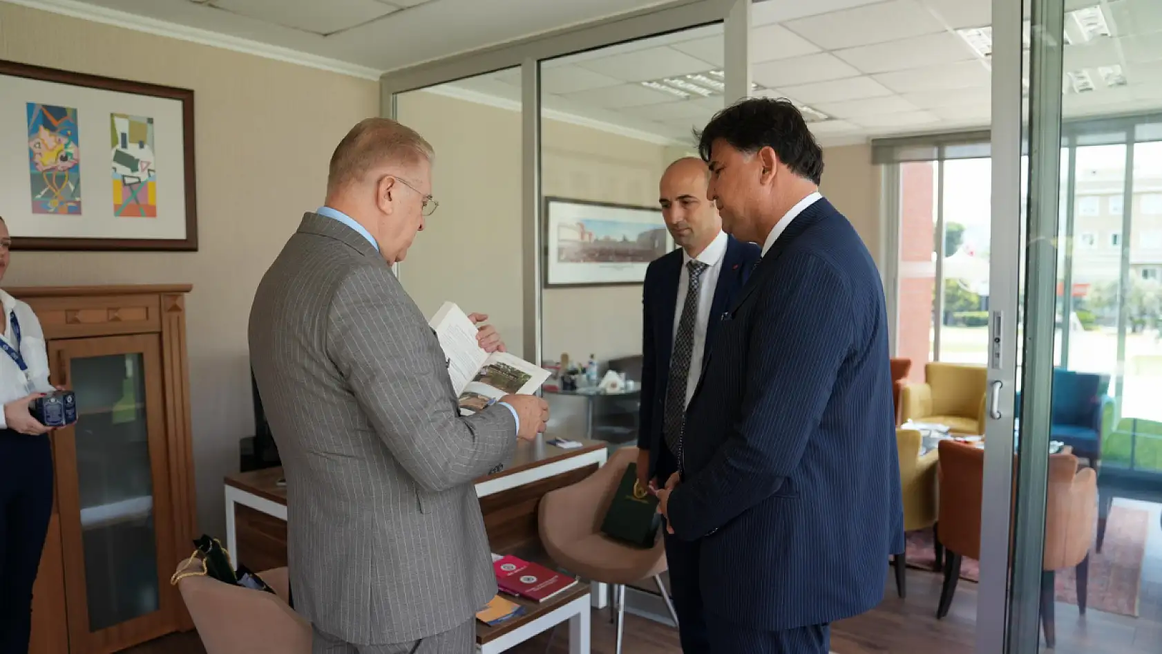 Fethiye Belediye Başkanı Alim Karaca'dan İstanbul Aydın Üniversitesi'ne Ziyaret