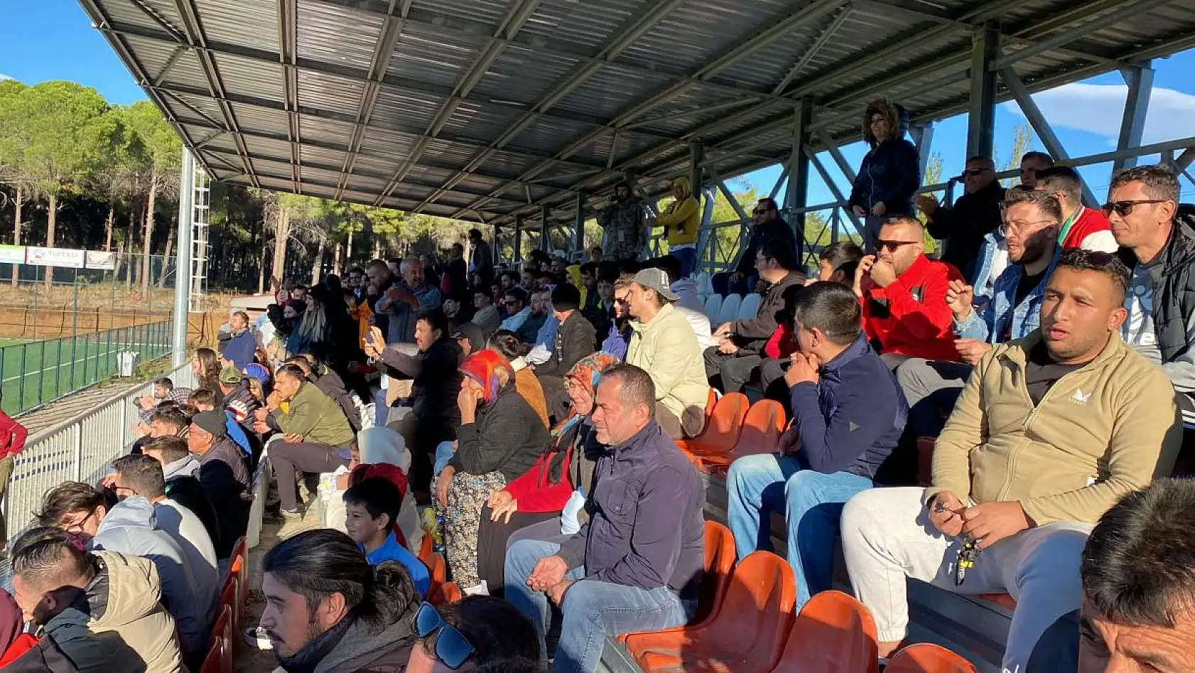 Lider Eldirekspor kritik maçı 2 golle kazandı: 2-0