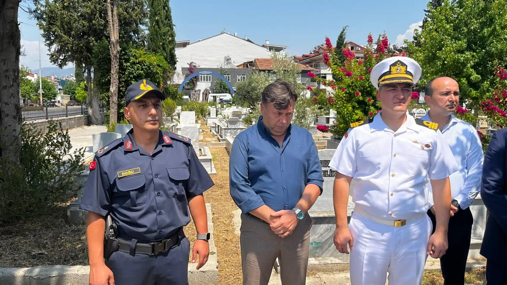 Fethiye'de 15 Temmuz'da Kaymakam Akkaya Öncülüğünde Şehitlik Ziyareti