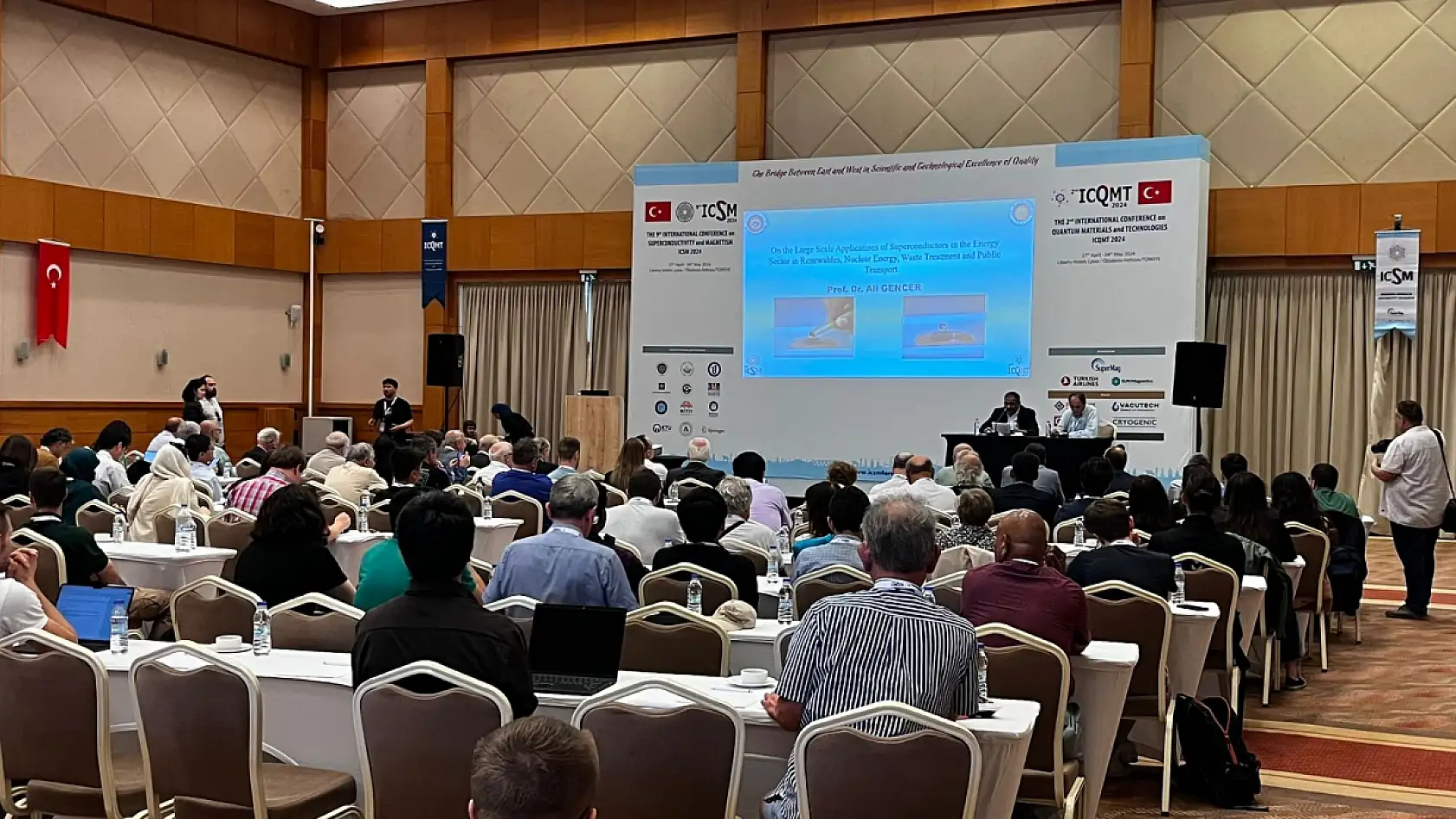 Fethiye'de Süperiletkenlik Manyetizma ile Kuantum Malzemeleri ve Teknolojileri Konferansı yapıldı