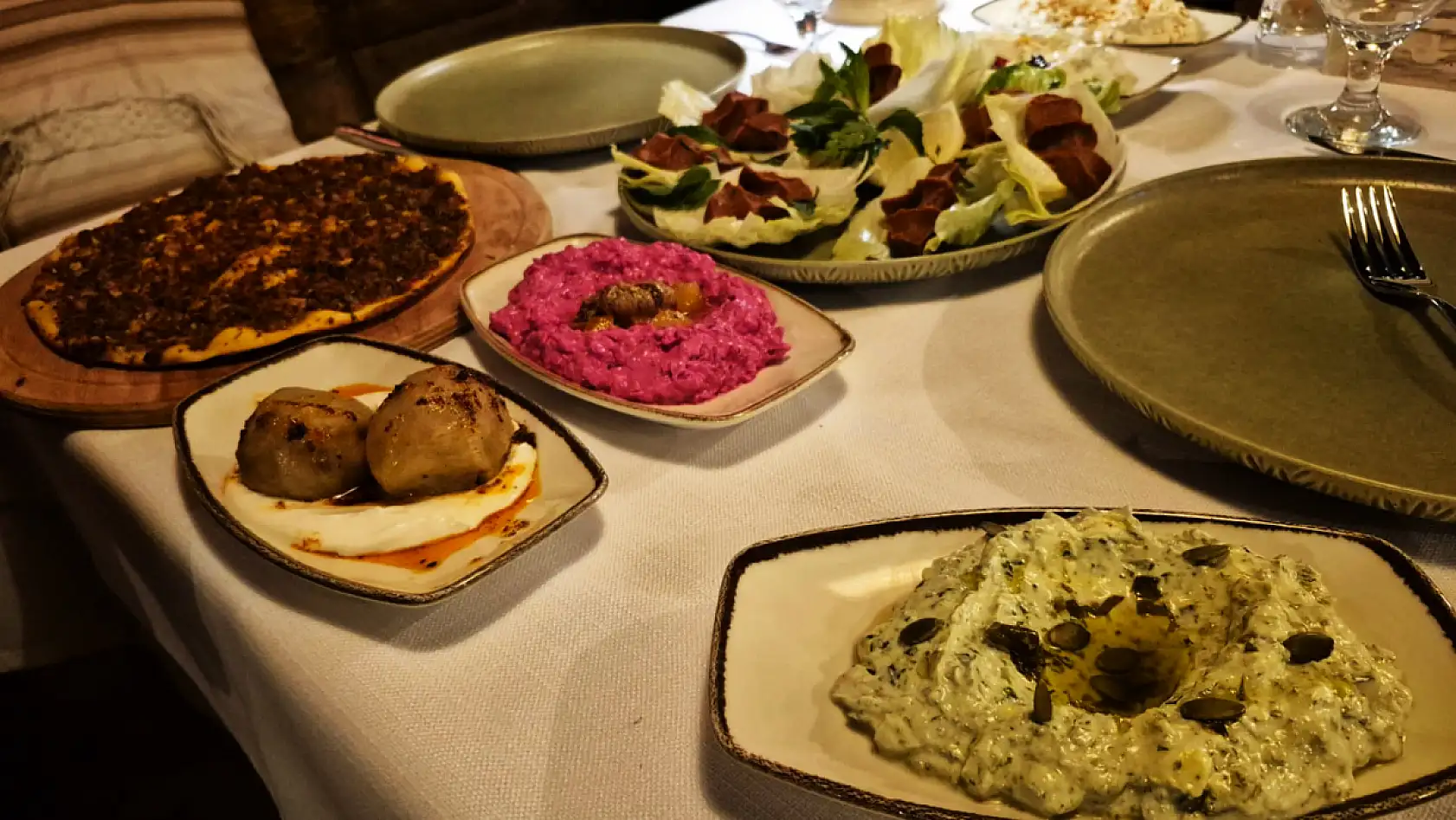 Kendine özgü lezzetiyle Göcek Ocakbaşı misafirlerini bekliyor