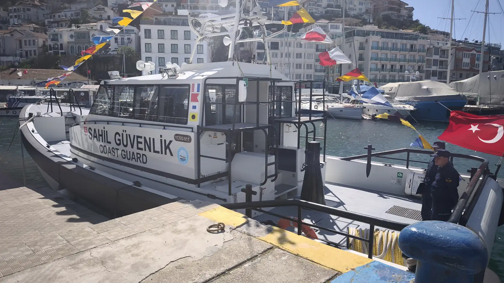 Fethiye'de TCSG-911 botu vatandaşların ziyaretine açıldı