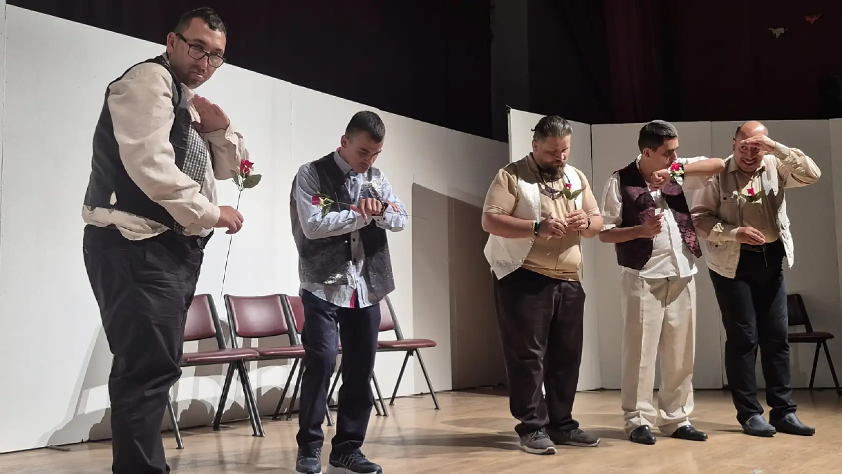 Fethiye'de 'Sanal Alem' dijital bağımlılığa dikkat çekti