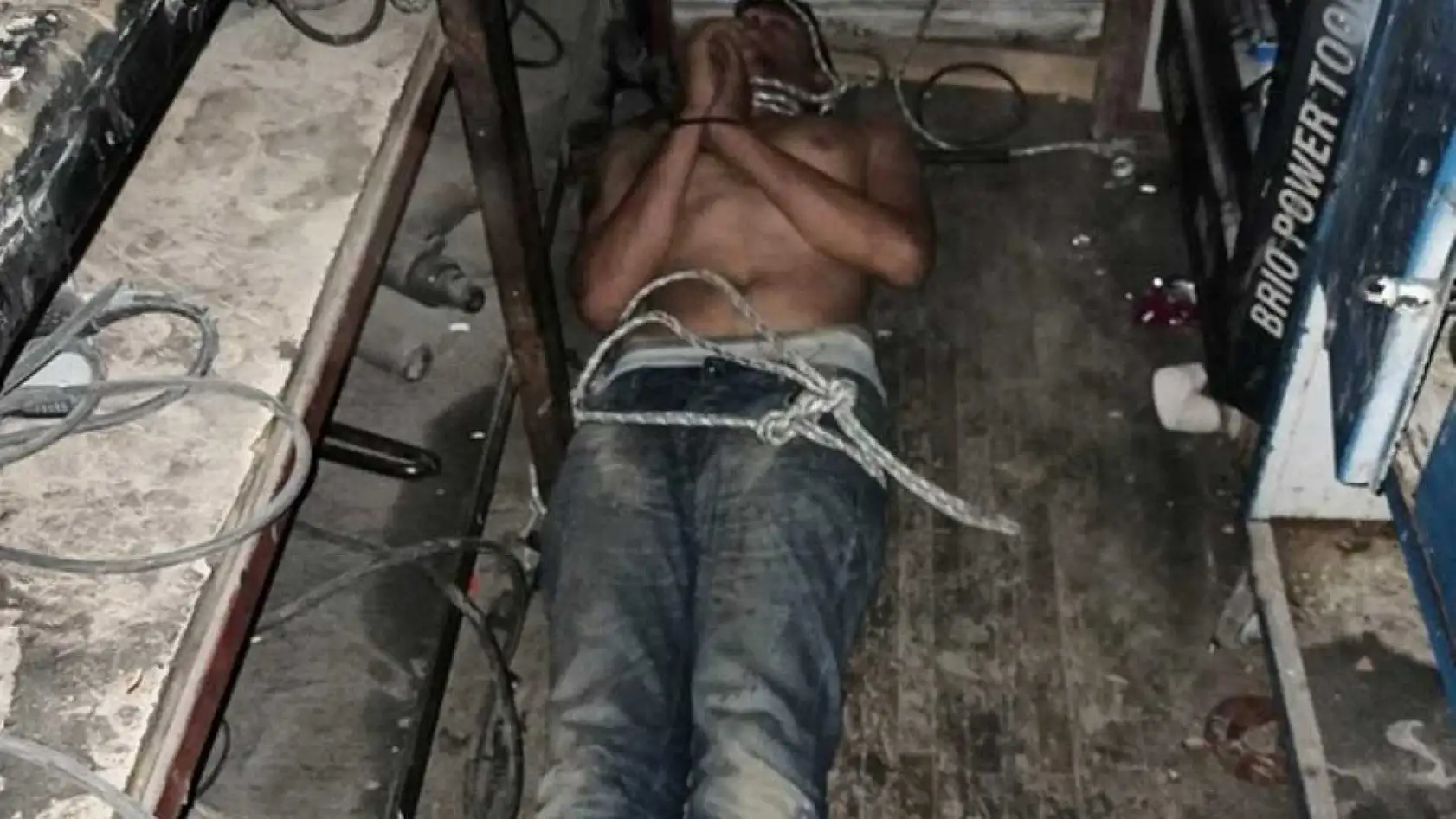 'Böcek yedirip dişlerimi kırdılar' iddiasına 20 yıl hapis talebi