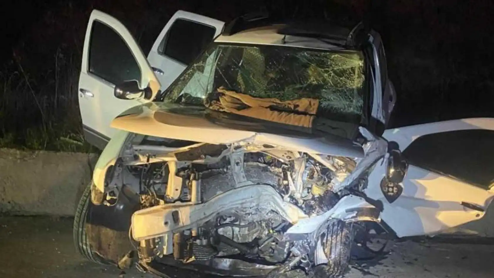 Cip ile otomobil çarpıştı: 2 ölü, 3 yaralı