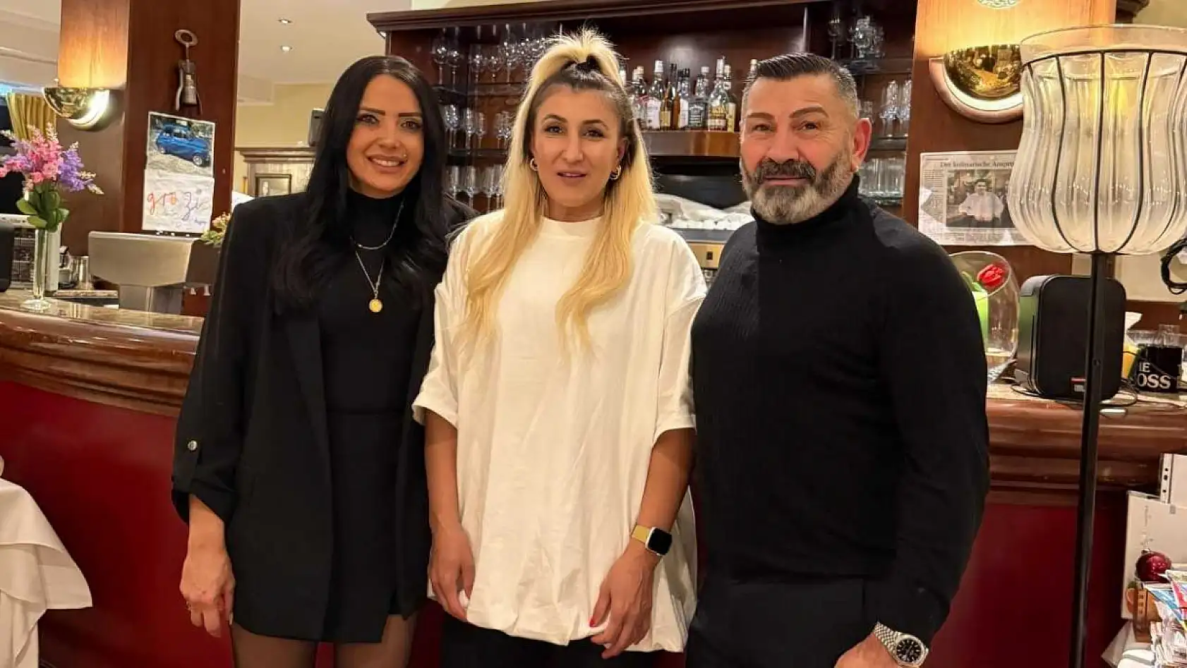 Fethiyeli Songül Ayten, Wbf ve Wbo Kemer maçları için sözleşme imzaladı