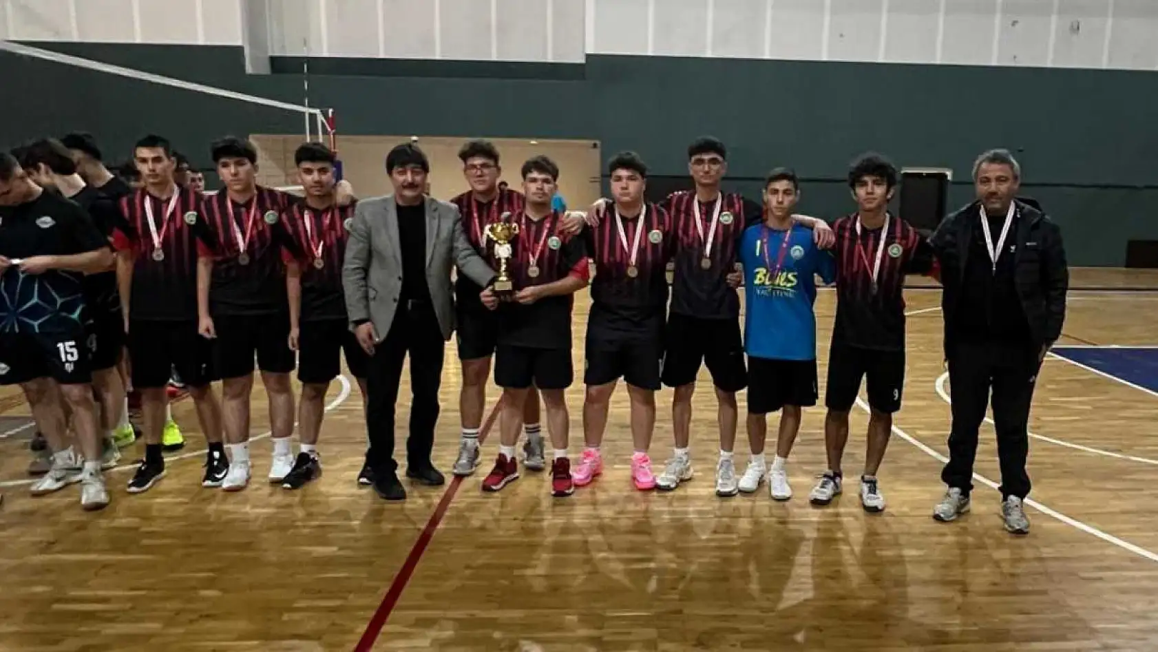 Fethiye'nin gururu: Göcek Süleyman Şatır Anadolu Lisesi Muğla ikincisi oldu