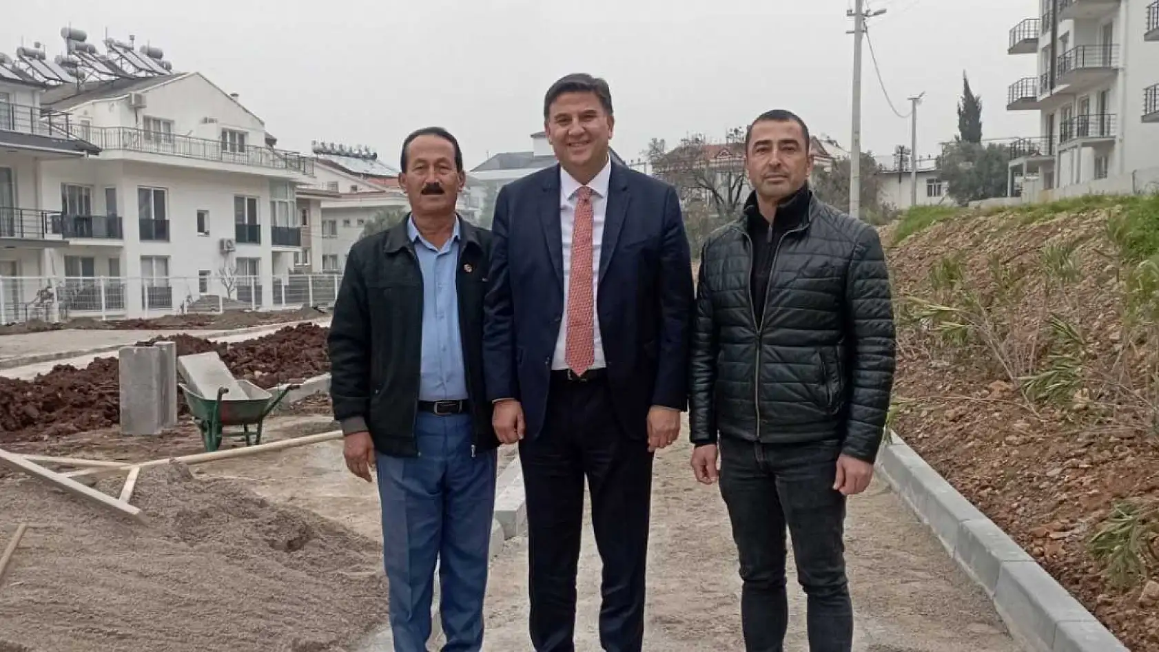 Fethiye Pazaryeri Mahallesi'nde Park ve Yol Çalışmaları Hız Kazandı