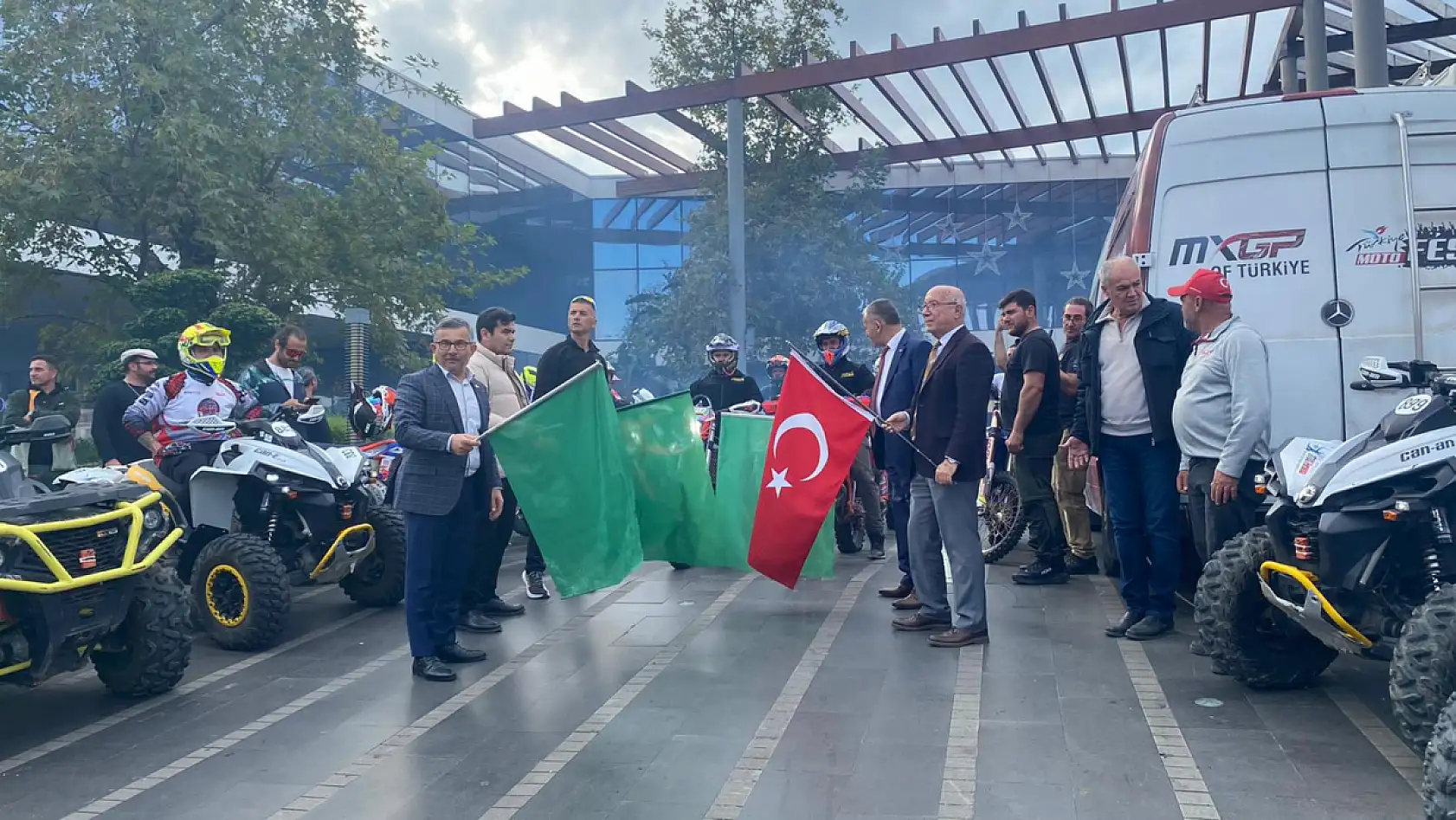 Fethiye'de Enduro ve ATV Şampiyonası Magazin Startı Verildi