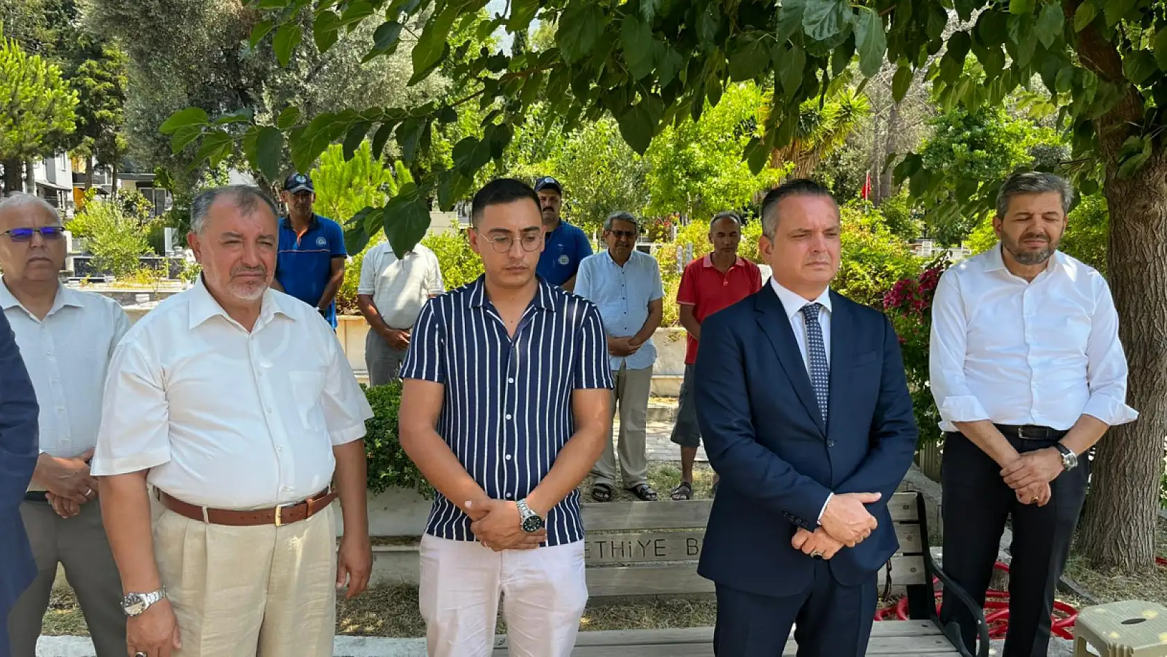 Fethiye'de 15 Temmuz'da Kaymakam Akkaya Öncülüğünde Şehitlik Ziyareti